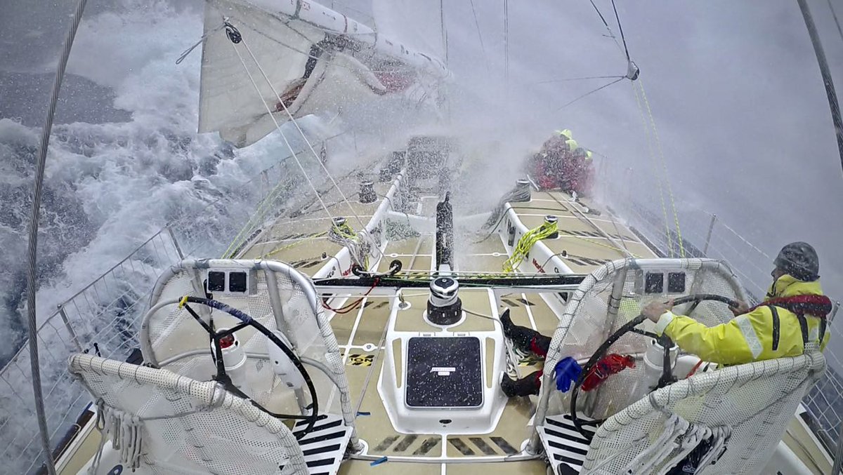 ClipperRace's tweet photo. Gallery 1 of 3: Here are images for the @hlmarine Photo Contest Race 3 (in order): @VisitSanya @PSPMarine @VisitSeattle @loveqingdao https://t.co/uTqS5VhX7q