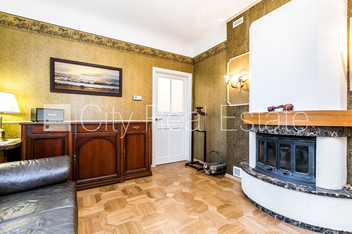 WorldEstate's tweet photo. Today we have the best #RealEstate offers in #United-States https://t.co/OjbdzSpxdn  #ForSale #Properties https://t.co/OjbdzSpxdn https://t.co/gMl4xwE5Uk