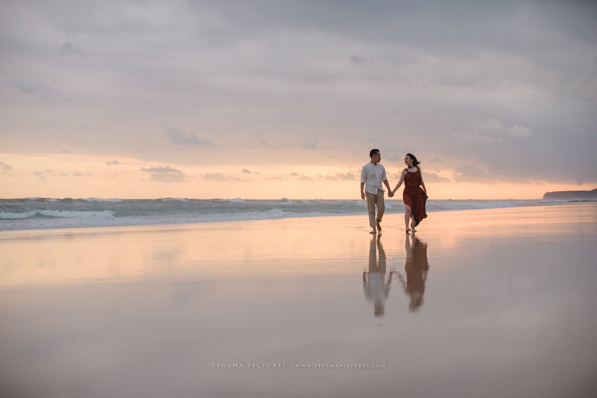Sometimes a person need is a hand to hold and a heart to understand.
#venema #sumba #prewedding #weddingphotographer #weddingvideo #Video #weddings