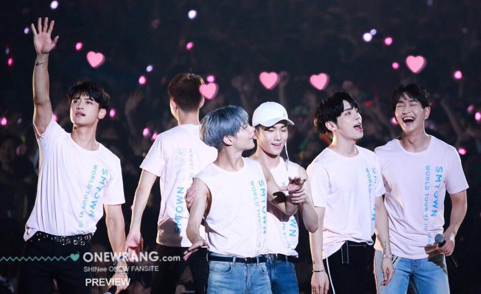 TO3Yyz's tweet photo. หัวใจของฉันยังมีแค่คุณ ❤
#GolfMike #SHINee #Eunhyuk #KristSingto https://t.co/imJMkzw1IA