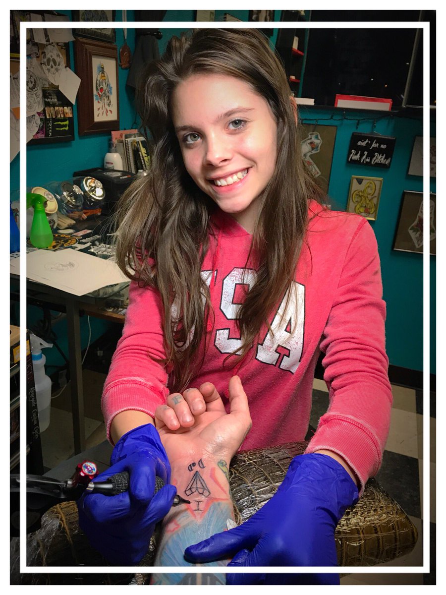 TOP NOTCH TATTOO (TOP_NOTCH_tat2) Twitter