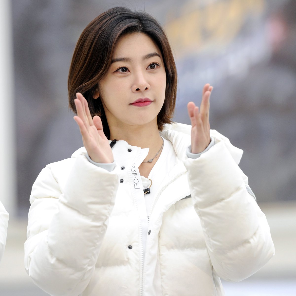 SBS_Masterkey's tweet photo. 이번 주 #마스터키 스틸컷 미리보기! #신비 #소진 #나영 #초롱 까지 자꾸 이렇게 예쁜 사람들 캐스팅 해주는거 내가 매우 칭찬해 ☺️ #Masterkey 토요일 오후 6시 10분 방송! https://t.co/iZPgV49vNF