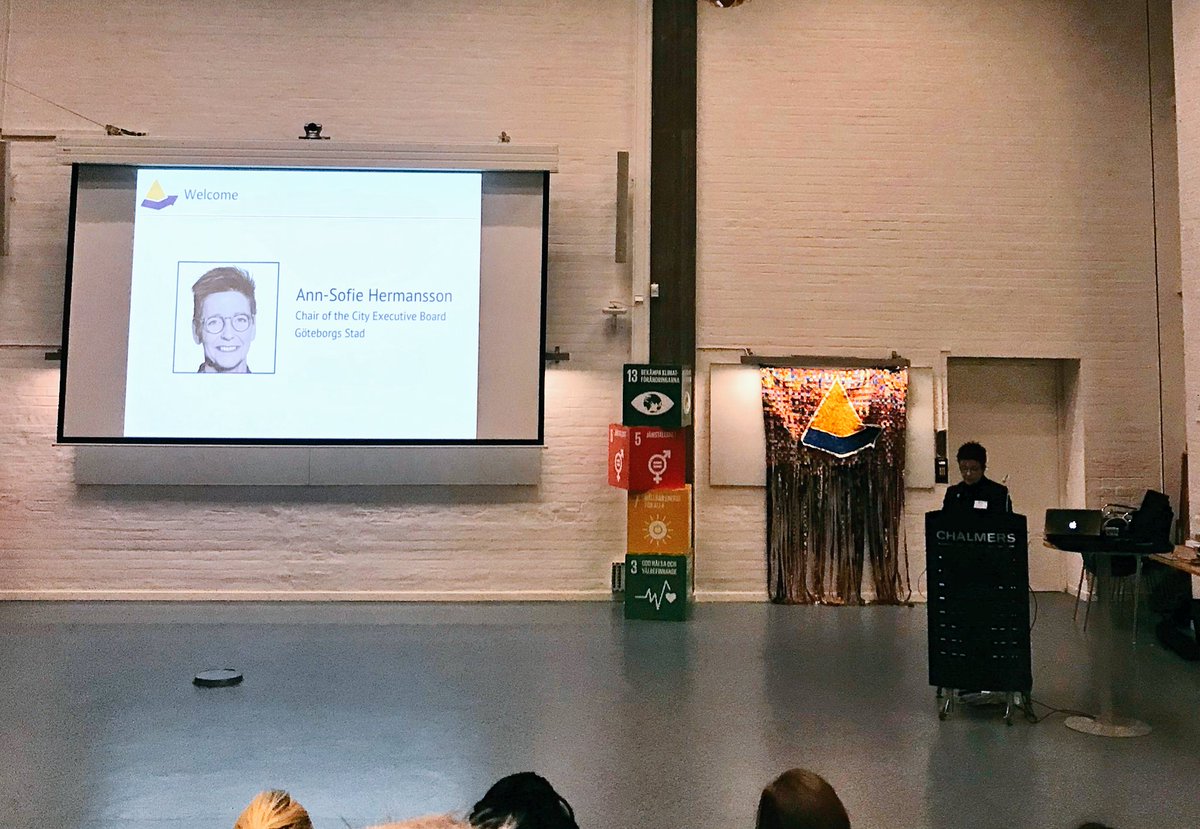 CSRVastsverige's tweet photo. Kommunstyrelsens ordförande i Göteborgs stad, Ann-Sofie Hermansson trycker på: ”Sustainability a business opportunity” #IBF2017 #Sustainability https://t.co/M9nHPhQvbJ