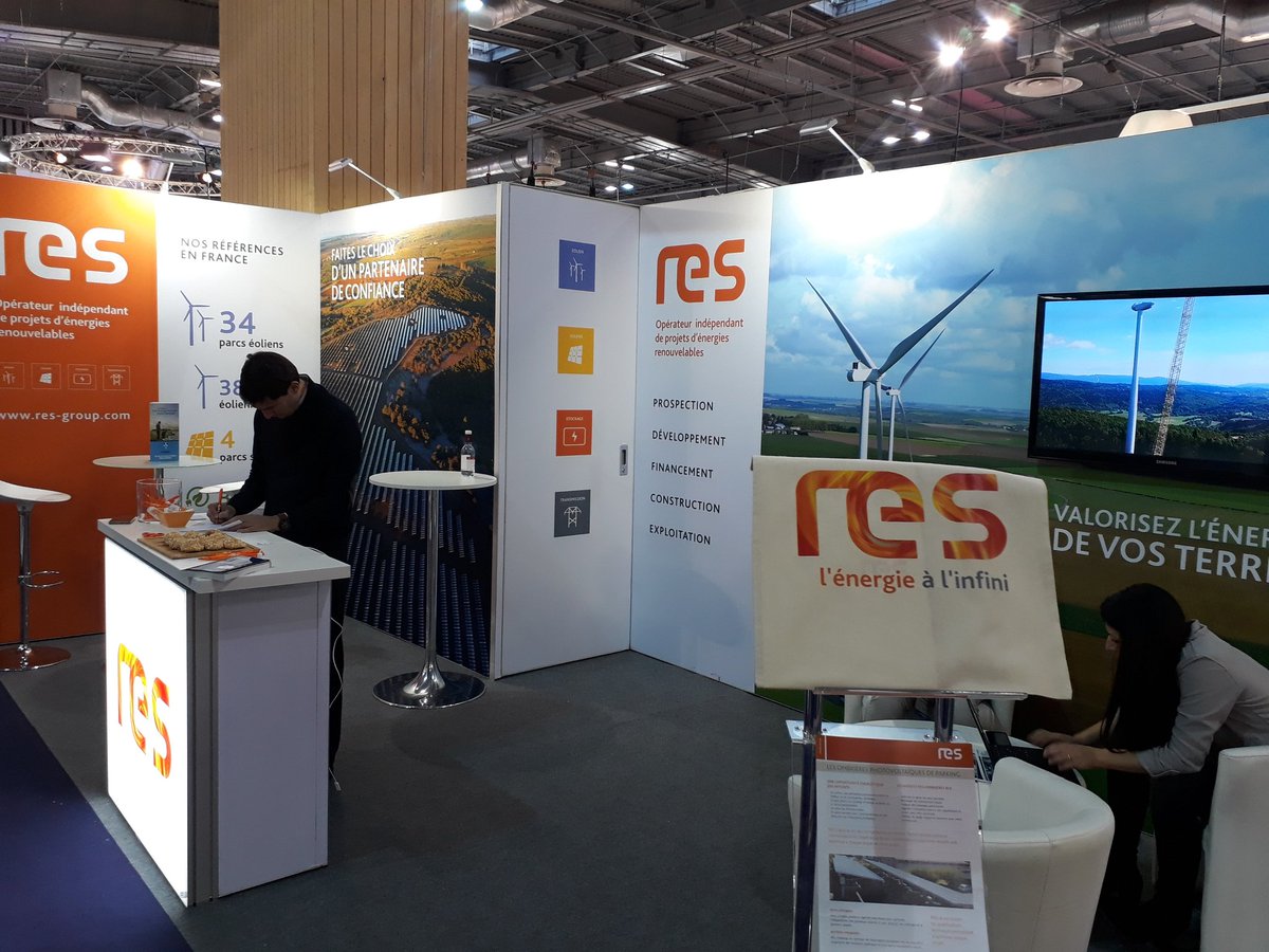 SebTrouve's tweet photo. @RESenFrance prêt à vous accueillir pour le dernier jour du @salondesmaires #photovoltaique #eolien #TransitionEnergetique https://t.co/2b8YocrmkZ