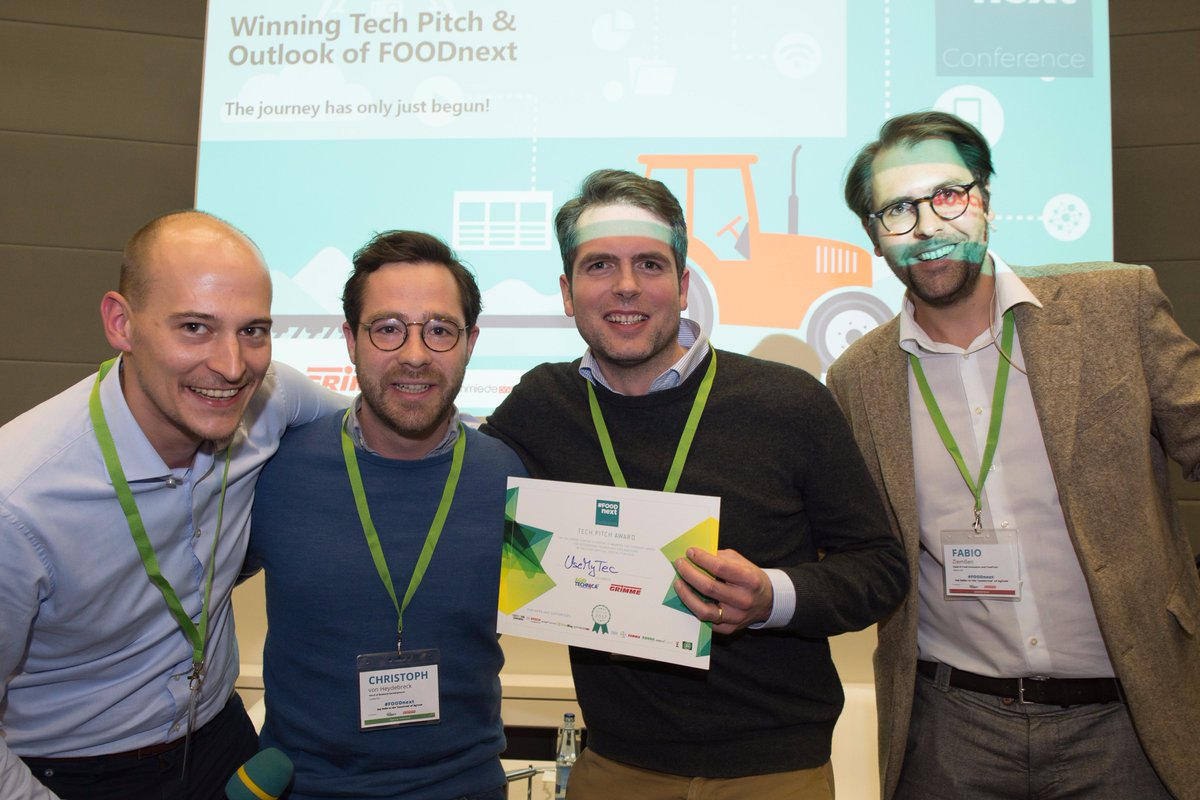 UseMyTec's tweet image. Im Rahmen der #Agritechnica konnten wir uns auf der #FOODnext Konferenz gegen die Konkurrenz durchsetzen und haben den Agtech Award erhalten! 
Auch auf diesem Wege noch einmal vielen Dank an @DLGeV @GRIMMEGroup #claas @BoschGlobal @IBMDeutschland @Bayer4Crops @KWS_Group u.v.m.