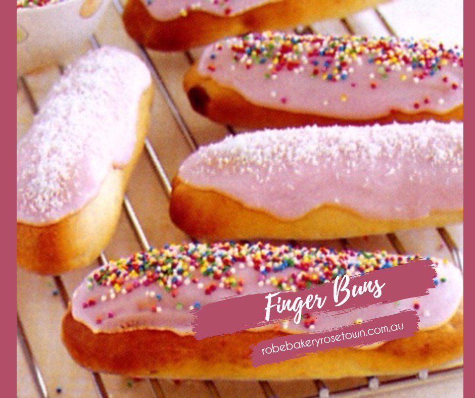 RobeBakery's tweet image. #sweets #fingerbuns #robebakeryrosetown