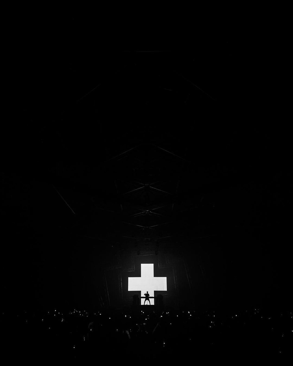 Martingarrixgr's tweet photo. So Far Away ➕✖🙏 #outsoon  #MartinGarrix #garrixers #martingarrixgreece #teamgarrix https://t.co/OHOVKCL65P