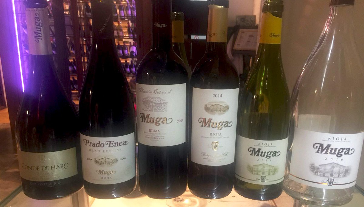 AramburuGastro's tweet photo. ¡Fantástica la cata de vino de anoche de @bodegasmuga de la mano de su sumiller @valmodovar1!

Hemos aprendido, disfrutado y pasado un gran rato.

Muy pronto, más #Experiencias #Gastronómicas #Aramburu... 

#cultura #gastronómica #Asturias #Rioja #winelovers #bodegas #viñedos https://t.co/oPbrJmNvSm