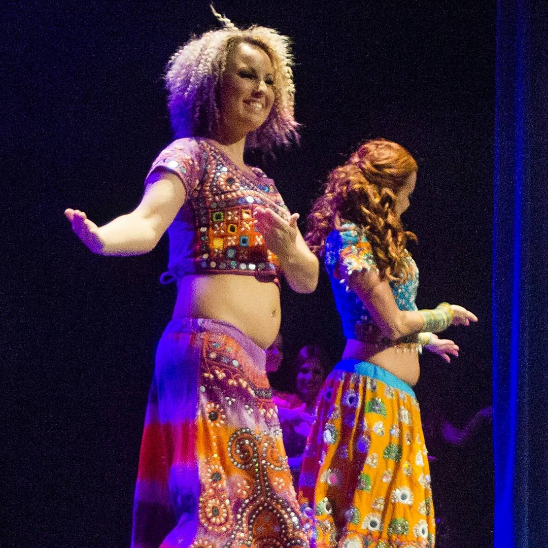 bellylusion's tweet photo. Seguimos nuestra "Travesía" en busca de la esencia de la danza...destino..."La india"🕌 en #auditorioinfantaleonor #bellylusion #travesia #danzaarabe #danzadelvientre #danzaoriental #espectaculostenerife #eventostenerife #viajaconnosotrasporelmundo https://t.co/jJet8OORpg