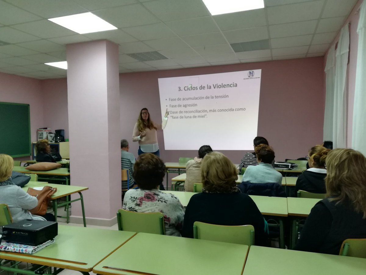 Hoy estamos dando una #charla  de "Violencia de Género" en #Baifora. #mujer #violenciadegenero
