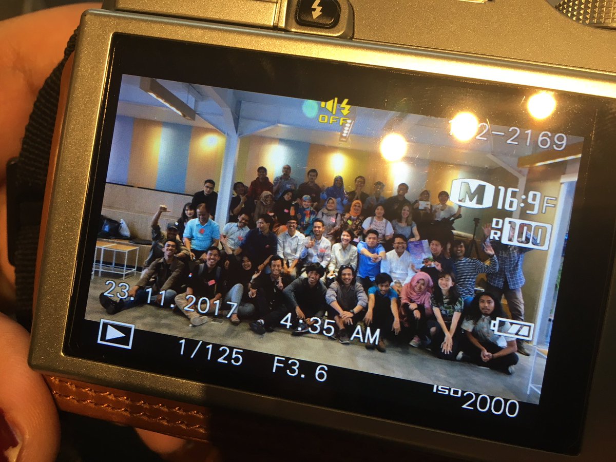 FoodLabBandung's tweet photo. It's a wrap for today! See you tomorrow at the talkshows! @HivosROSEA @risetindie

#FoodlabExhibition #sd4all #FoodChangeLab #FoodlabBandung https://t.co/7YYryPnXy5