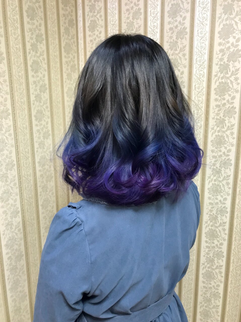 シャンテグラム on Twitter "【ヘアスタイル紹介】 ブルーブラック、ブルー、パープルのグラデーション