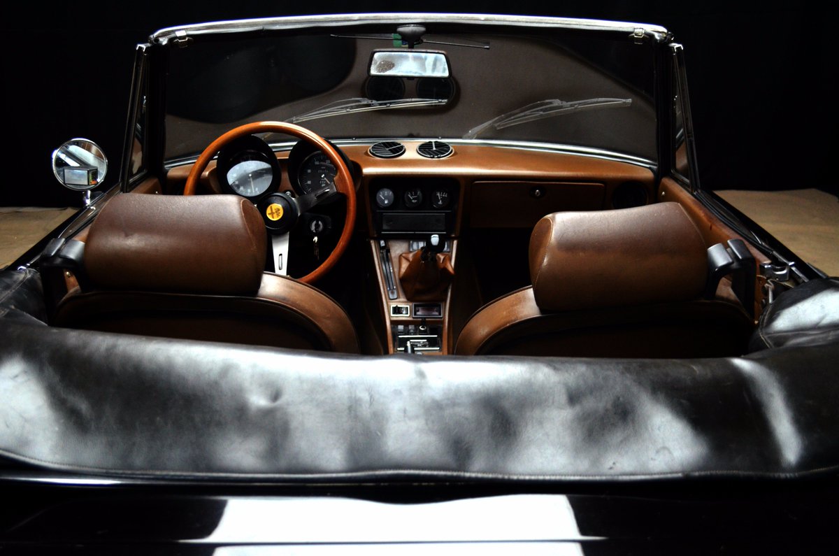 classicheauto's tweet photo. Alfa Romeo Spider Veloce 2000 cc, certificata ASI.
https://t.co/oN6eNWWMTv
#AlfaRomeo #SpiderVeloce https://t.co/G8a5PfWFCJ