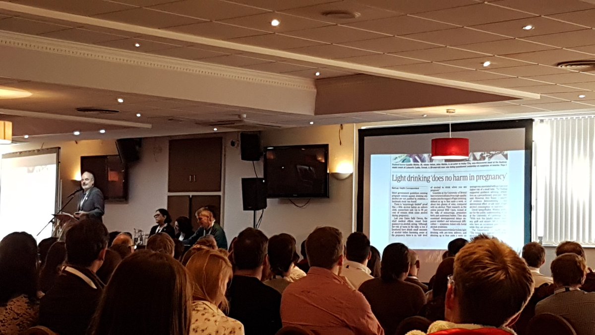 RoyalStats_RM's tweet photo. @d_spiegel discussing how it's the headline writers that often let down journalists &amp; turn a good piece of statistical evidence on its head just to get the views #gssconf https://t.co/V49wCtF8bc