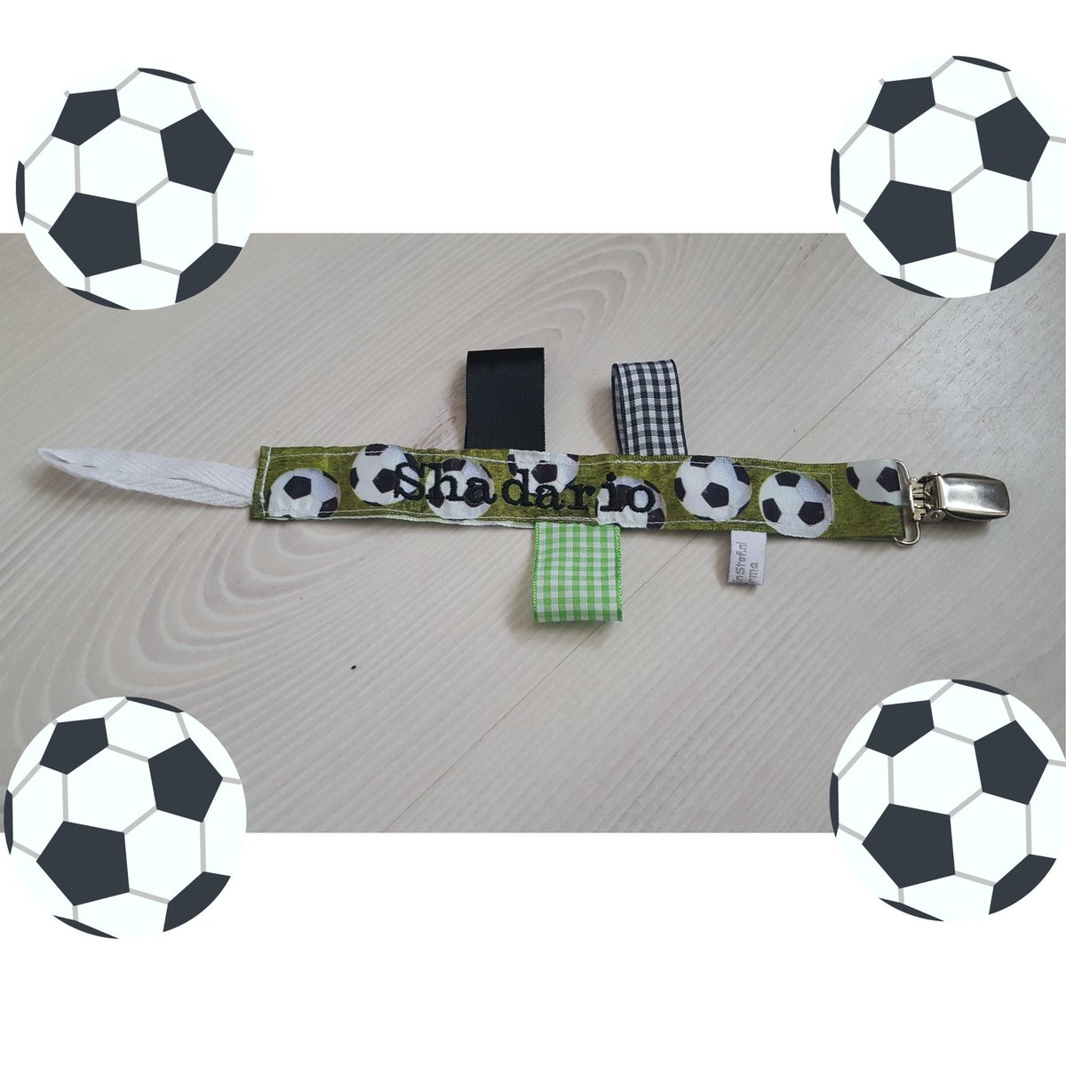 HipinStof's tweet photo. Wie houdt er van voetbal?
#speenkoord #baby #babyaccesssories #babycadeau #kraamcadeau #kraamkado #babyuitzet #voetbal #voetballertje #metnaam #handgemaakt #handmade #hipinstof #babyshower #webwinkel #webshop #littleshop #cadeautip #zwanger #pregnant #zwangerschap #metnaam https://t.co/dUgnbCYVex