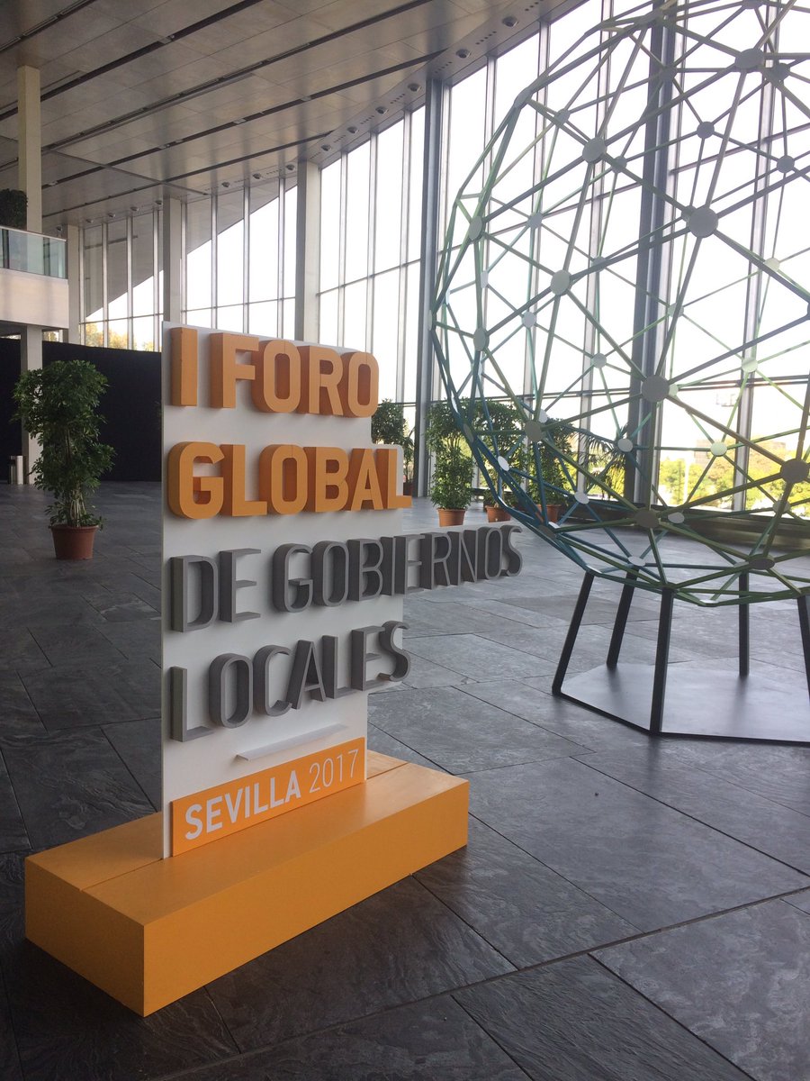 cycle_smartcity's tweet photo. Hoy nos espera un intenso día de eventos Foro de gobierno locales @ForoDestinoSVQ y Feria de innovación y tecnologia  @INPRODipusevi https://t.co/snh0NWB8BE