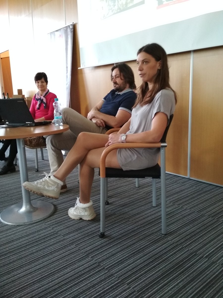 Srdcervaci's tweet photo. Jednotliví Srdcerváči právě představují své příběhy.. https://t.co/x210yhWlMn