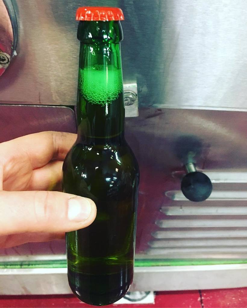 6_Somewhere's tweet photo. Production has started!! Here comes the little bottle. #6somewhere #cidre #cider #noaddedsugar #glutenfree #craftnotcrap #normandie #normandy #newbeginnings #newpackagingProduction has started!! Here comes the little bottle. #6somewhere #cidre #cider #noaddedsugar #glutenfre… https://t.co/PA1nPVVIk4