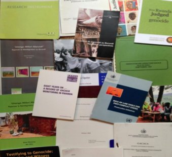 Peace_Rep_'s tweet photo. *NEW PUBLICATION* "The Social Life of Policy Reports: Reporting as a Tool in the Transitional Justice Battlefield in Rwanda" by PSRP researcher @astrid_jamar #Gacaca #Rwanda #TransitionalJustice #AidPolitics #NGOs #Donors #Monitoring #ReportingPolitics
https://t.co/N9D6igFWdc https://t.co/UZvqvCc0gO