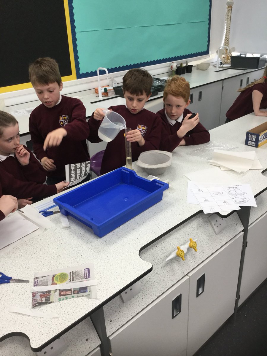 RCS_Alder's tweet photo. Alder is experimenting to see which material is the most absorbent. https://t.co/Bhwf4EkNhK