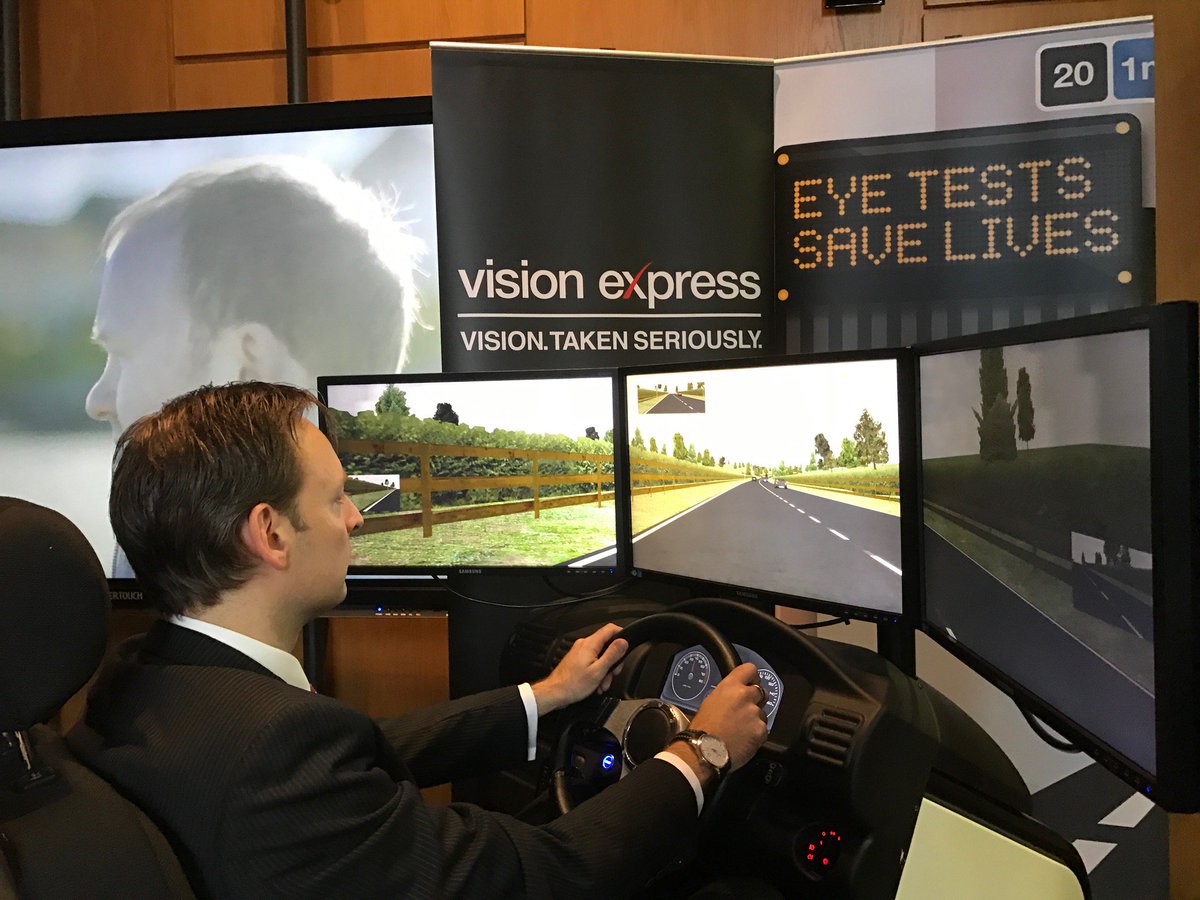 Hearing from <a href="/VisionExpress/">Vision Express</a> on #RoadSafetyWeek about how #EyeTestsSaveLives Revolutionary new tech tested fr glaucoma then simulator demonstrated impact of deteriorating eyesight on driving safety. >1.5 million licence holders have never had eye test. Maybe book a free one today?