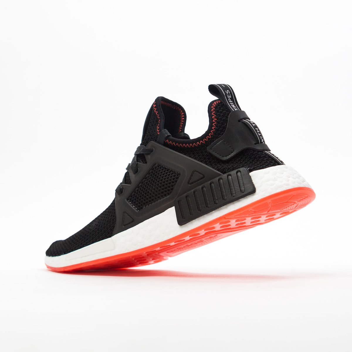 adidas nmd xr1 core black solar red