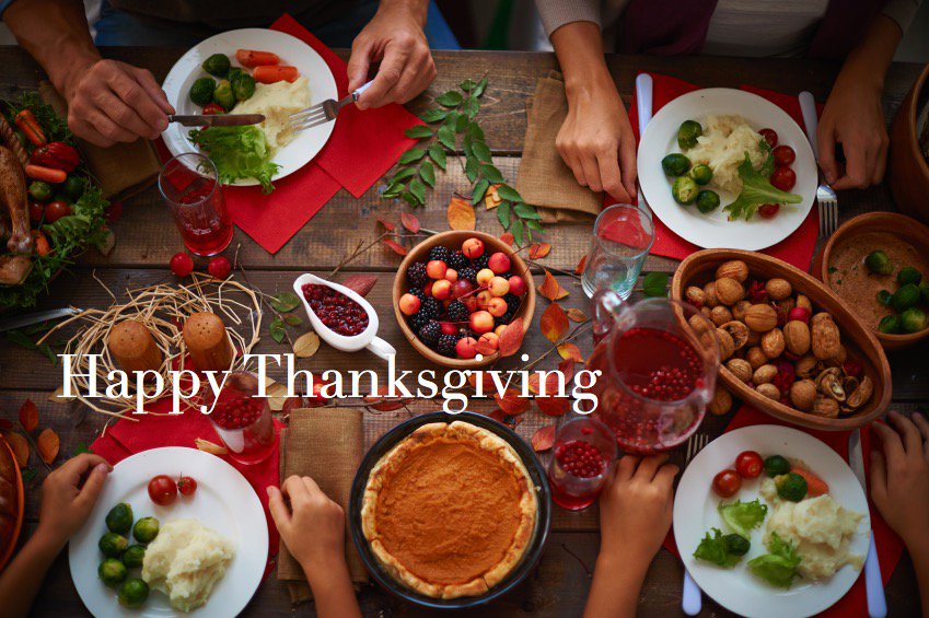 SliferDesigns's tweet photo. From our family to yours, Happy Thanksgiving. #happythanksgiving2017 #thankful #grateful #blessed #bestinteriordesigners #sliferdesigns #skivail https://t.co/TThUqfC8So