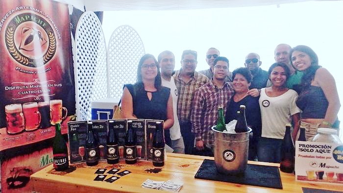 CERVEZAMAPACHE's tweet photo. EVENTO BEER PARADE
Clientes felices con @CERVEZAMAPACHE https://t.co/eyCbfjLDYb
