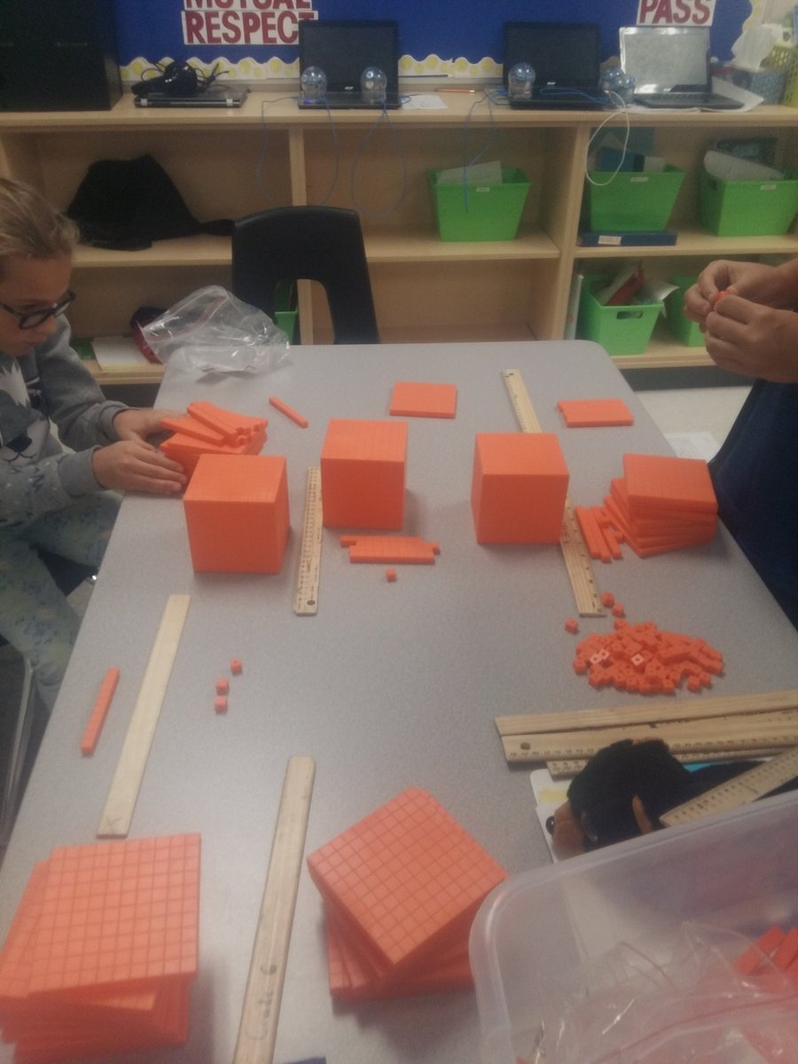 MrsStaffordSHR's tweet photo. Using base ten blocks to explore mixed numbers, fractions and decimals with thousandths #heartforlearning @rockwoodheart https://t.co/b8WHxx8K2n