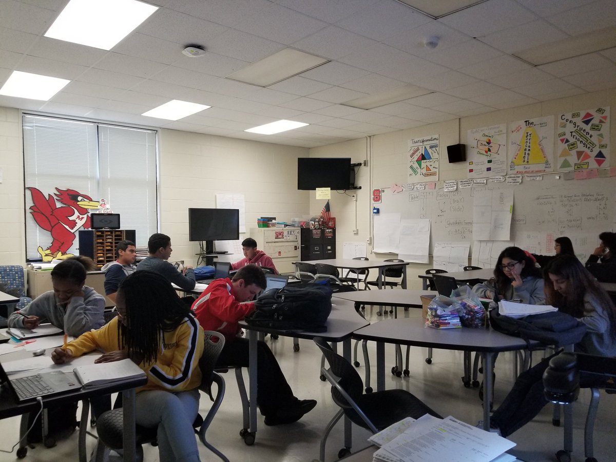 CcTaken's tweet photo. On the last 2 days before TG break...my students stayed after school for tutoring each day! 📚 😁 #expectations #setthemhigh @MonroeHS_NC @njpaquette11 @UCPS_MonroeNC #TeamUCPS https://t.co/hPEJlpFCq2