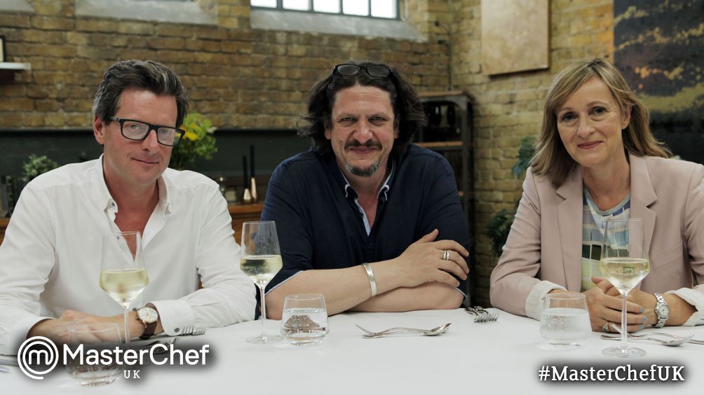 .<a href="/WilliamSitwell/">William Sitwell</a>, <a href="/jayrayner1/">Jay Rayner</a> and <a href="/Traceyamacleod/">Tracey MacLeod</a> are ready for dinner. 🍷🍴

8pm. <a href="/BBCTwo/">BBC Two</a>. #MasterChefUK