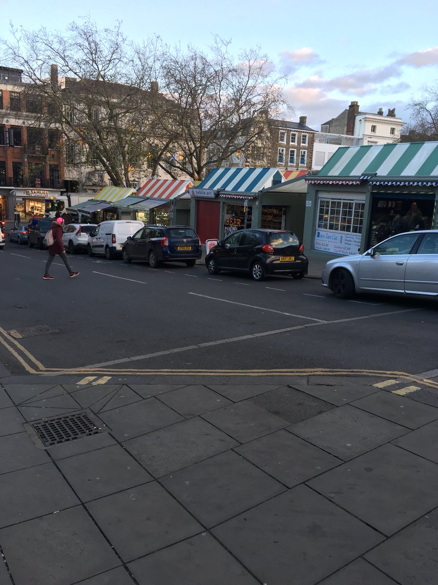 Why pay to park when you can just leave your car in the loading bay? <a href="/NorwichCC/">Norwich City Council</a> clearly on top of this 👎🏻