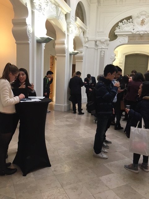 ArtsetMetiers_'s tweet photo. #WORKatCHANEL Merci aux équipes de @CHANEL pour cet après-midi d’échanges et de session de recrutement avec nos élèves AM. https://t.co/LpcuRX6NSs