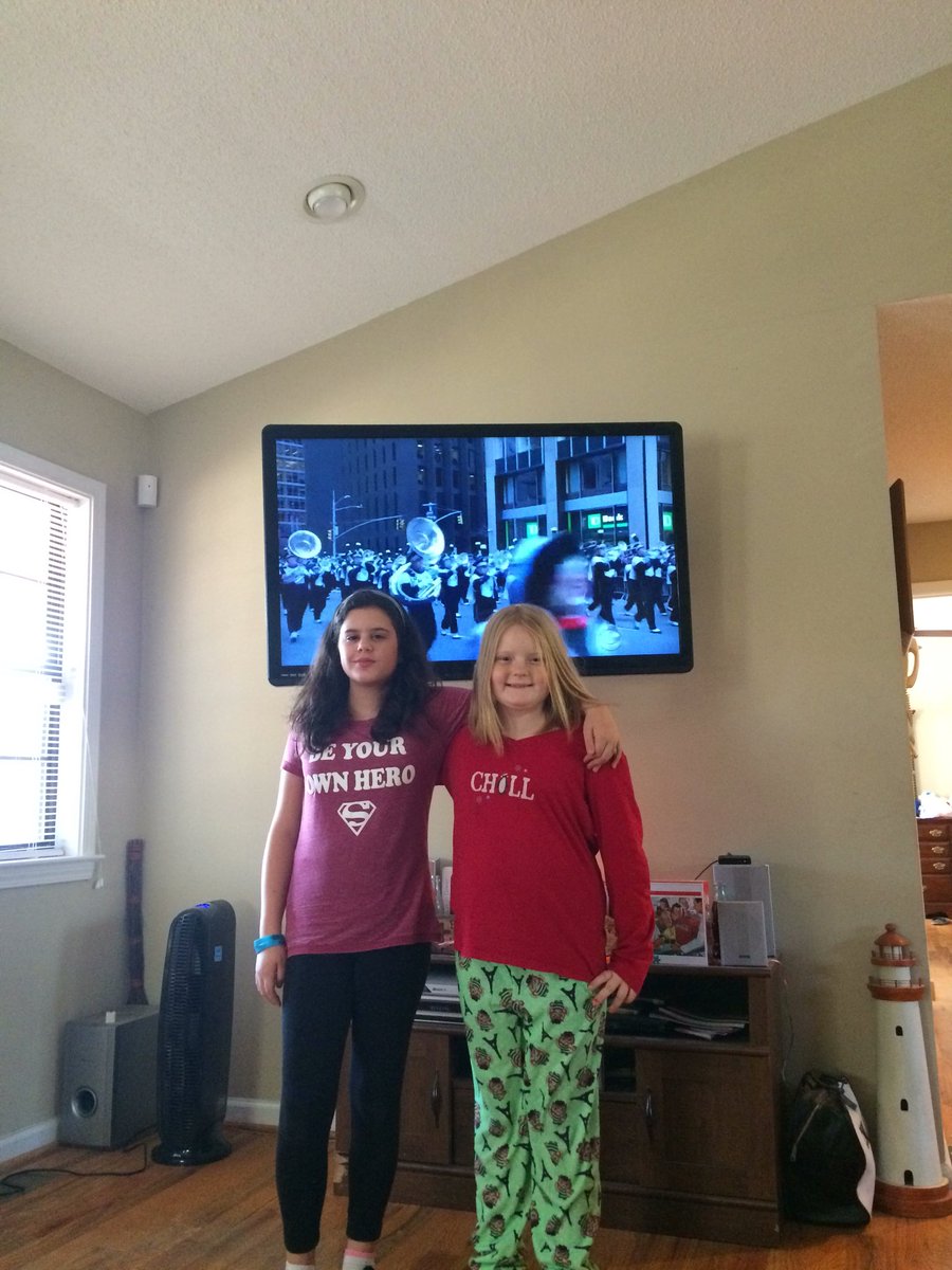 thomas_hutto's tweet photo. #Tdaycbs https://t.co/Ir5IRFScPM