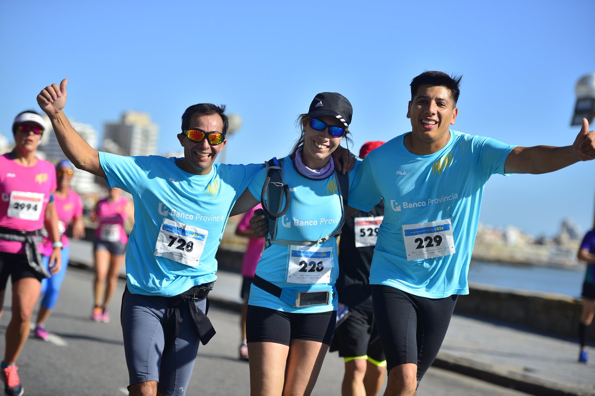 maratonmdp2017's tweet photo. ¡Las fotos de los 42k! Mirá esta galería y volvé a vivir la Maratón. ☀️📸 #LaCarreraDelMar ¿Más fotos? > https://t.co/capigbf25H https://t.co/obugk7d1EK