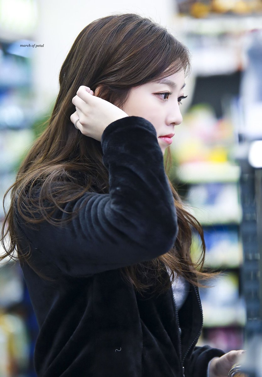 Lee Suji ( Halla ) Updates on Twitter: "[PICS] Lee Suji on the way to