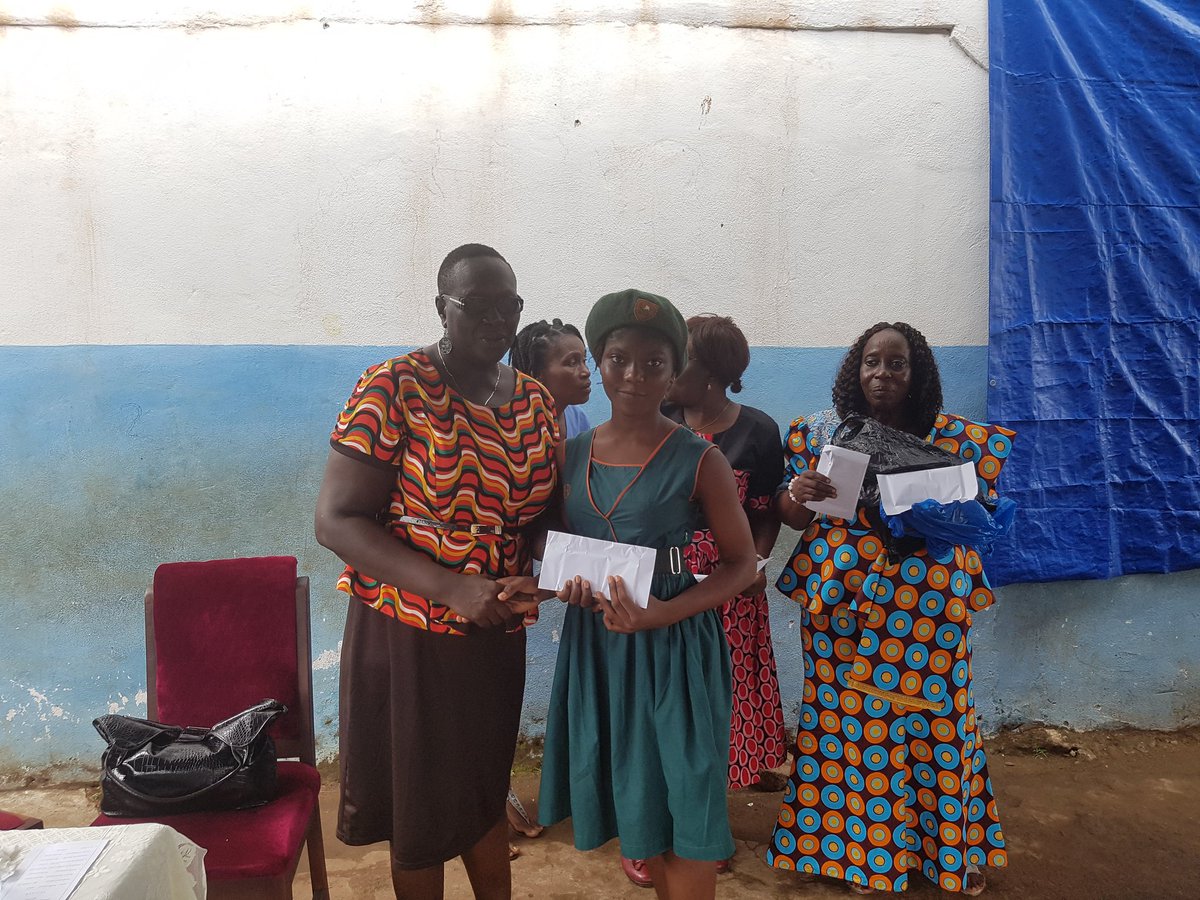 slwttweets's tweet photo. Valentina John receiving her scholarship- she got the highest exam score 332-well done https://t.co/RzUcf4SAq7