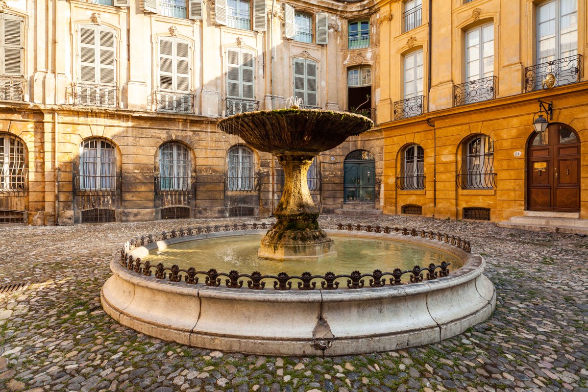 voyageprive's tweet photo. #STAGE / Chargé(e) de recrutement à Aix-en-Provence ➡️ https://t.co/eEFLfkJlto
#Stage #Rh #Recrutement #i4workR i4work @audencia @EDHEC_BSchool @ecoledecommerce @iae_aix @igsRH @kedgebsMRS @Grenoble_EM https://t.co/2bcdv1WjZi