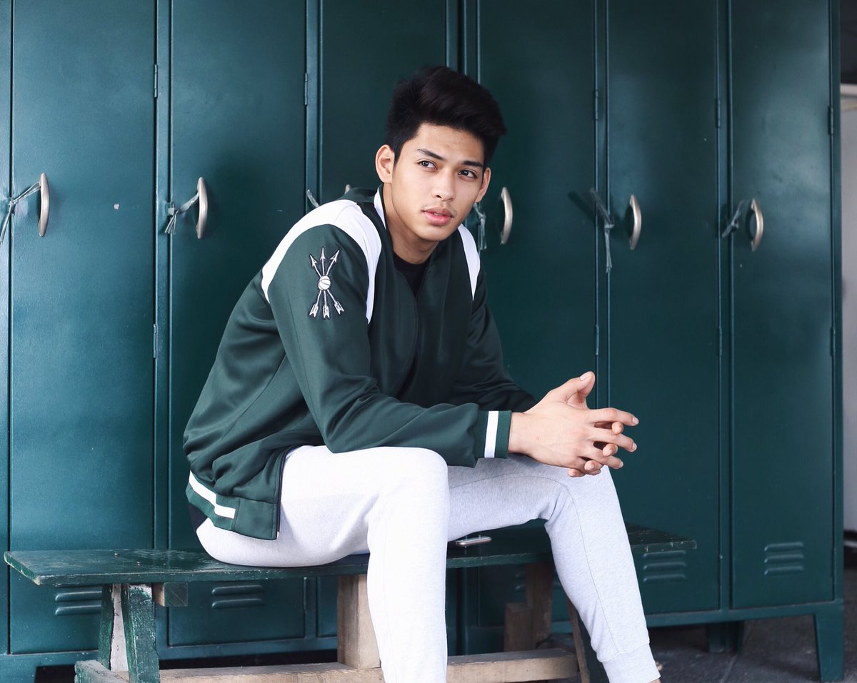TheMayhemJacket's tweet photo. @RicciRivero06 in the new MAYHEM Jacket. https://t.co/vVvLADm74z