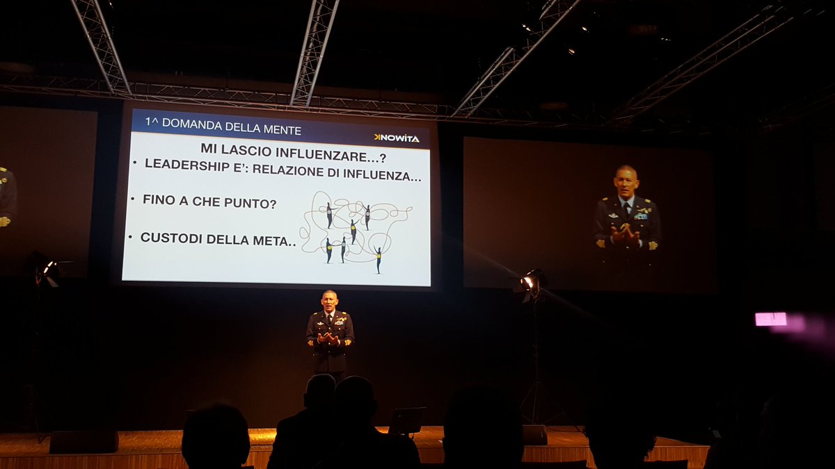 BarbaraCodan's tweet photo. E tre domande della mente che contribuiscono alla #leadership #TMF17 https://t.co/g6Jl92e4Ct
