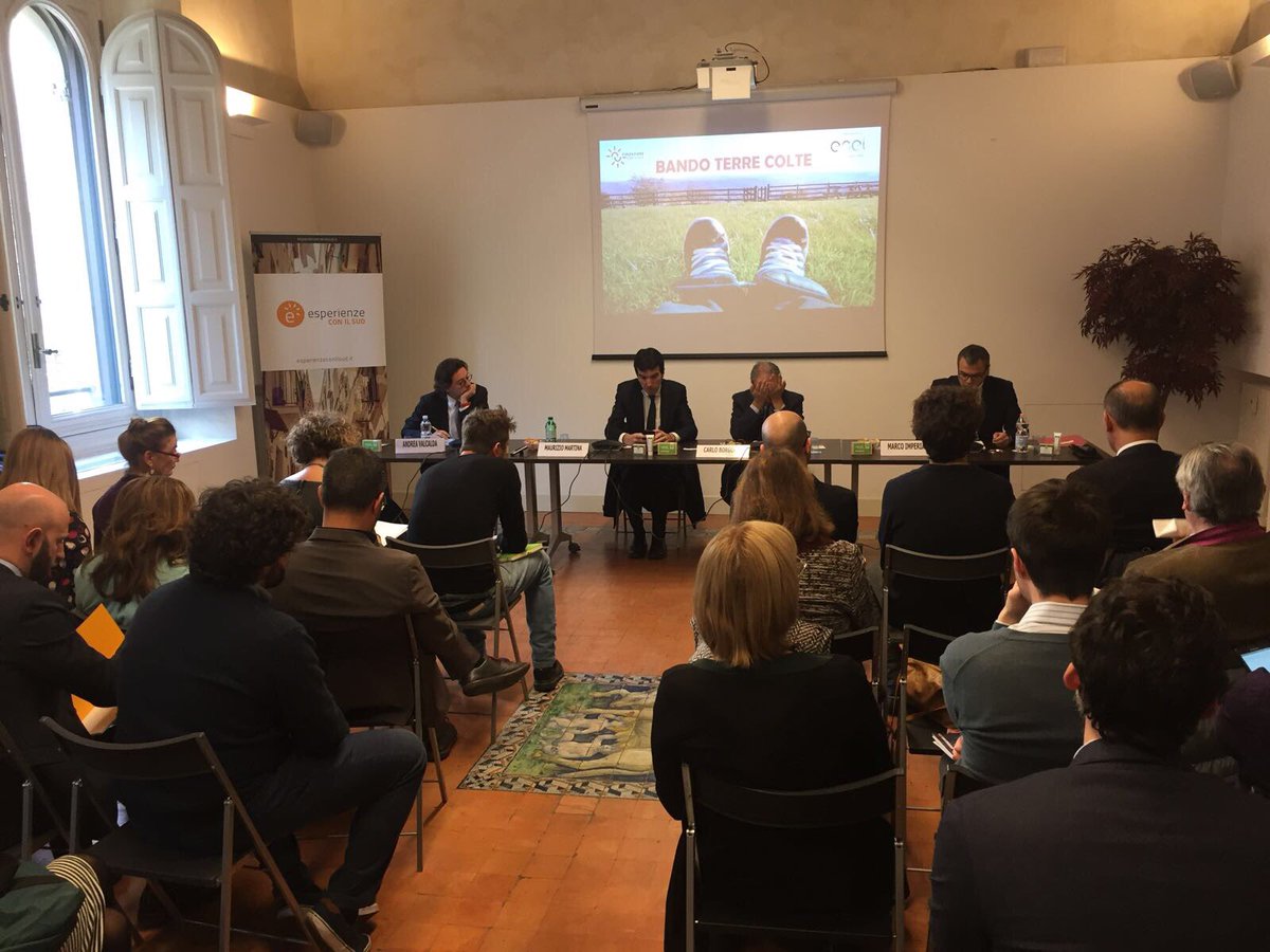 Maurizio Martina tweet media