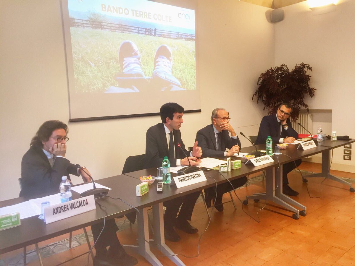 Maurizio Martina tweet media