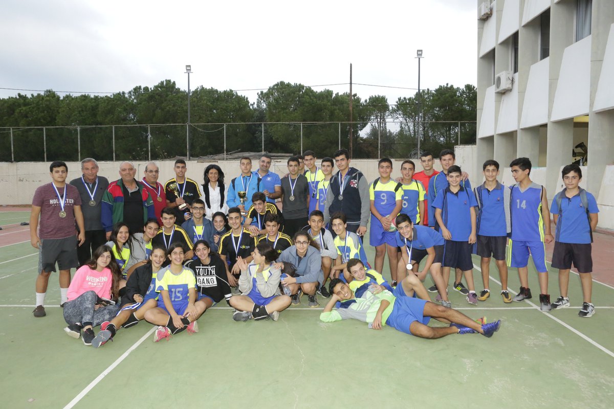 USJSPORT's tweet photo. Les 4e Jeux Interscolaires du Liban - Nord.
For more pictures like our Facebook page: JeuxinterscolairesUSJ & check out the photo albums.
#4eJISLN #USJSport #Lebanon https://t.co/qqqlMDTad4