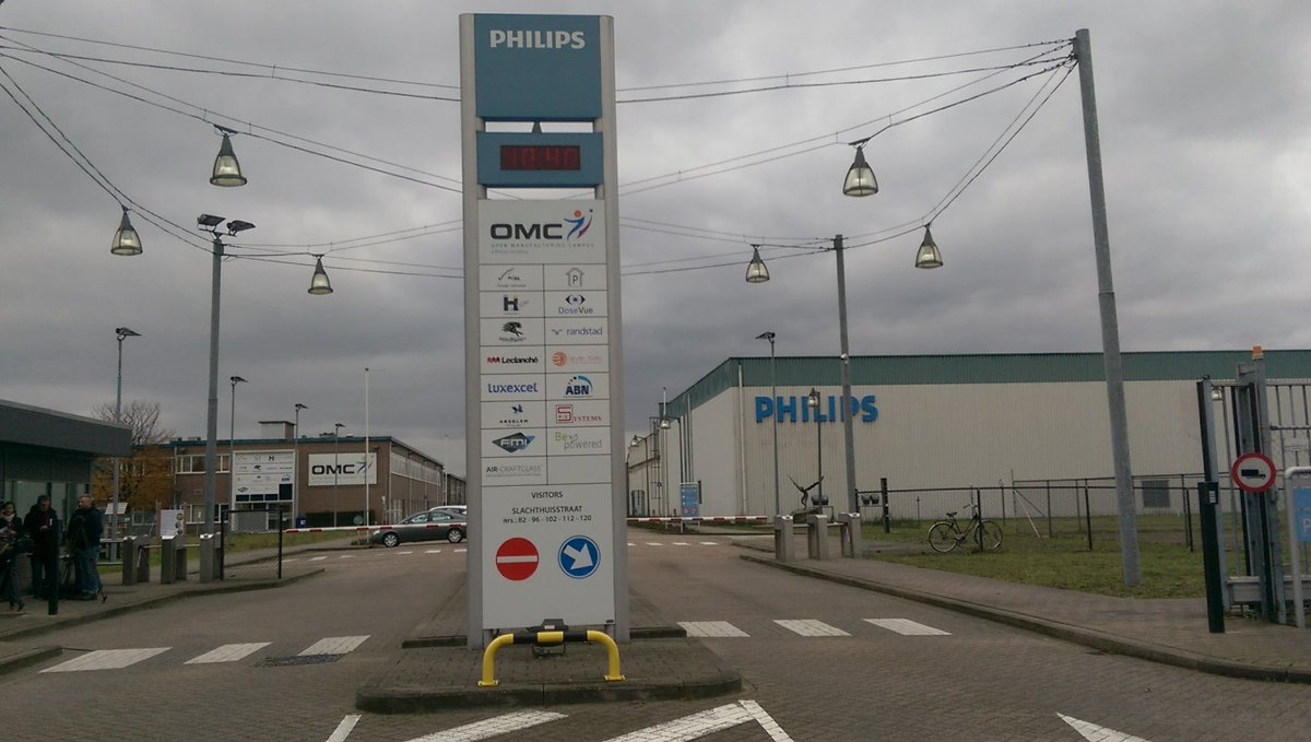 CorthoutMarc's tweet photo. @RTV_Vandaag Gelukkig werken we parallel ook aan een positief tewerkstellingsverhaal: OMC. De nieuwe totempaal uit de foto ziet er onderhand zo uit: 15 bedrijven met bijna 200 medewerkers waaronder een heel stel ex-Philips. https://t.co/DGTGIZjiR0
