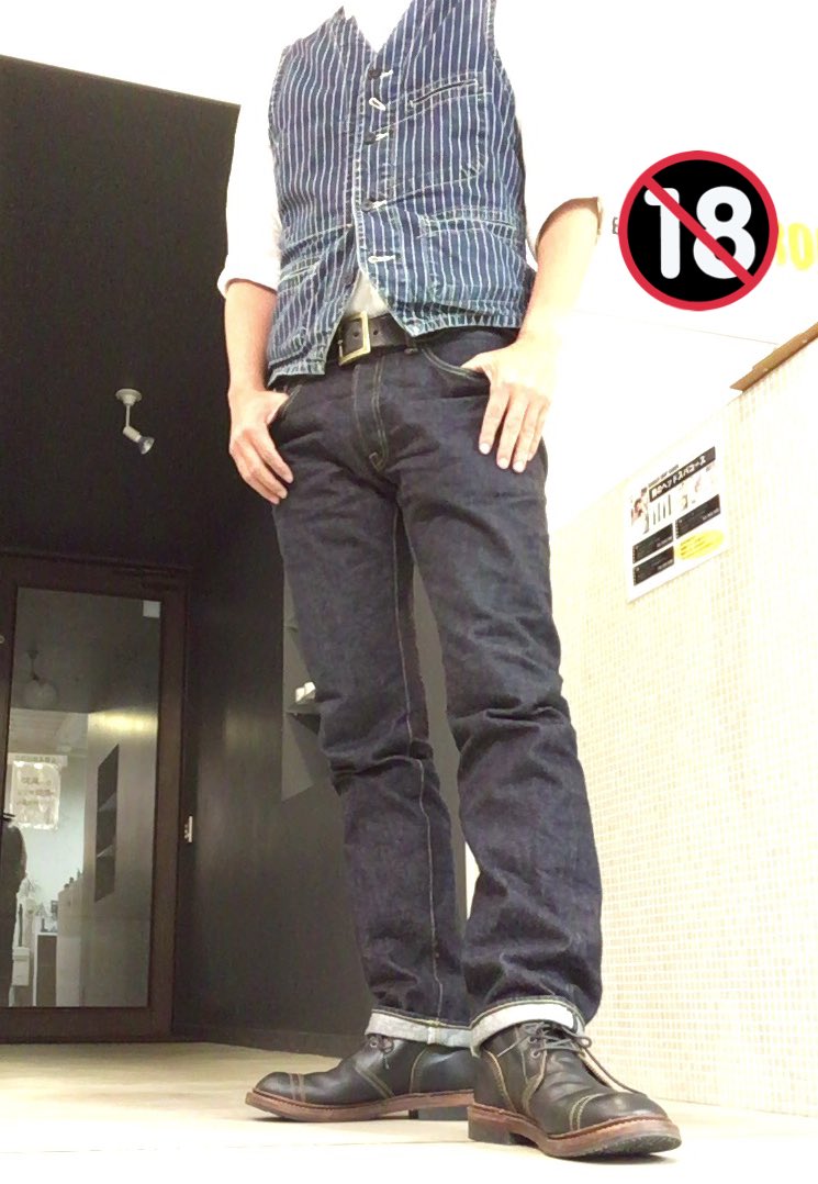 b124rocks's tweet photo. ベストとジーパンの色の違いがよく分かる。
#シュガーケーン #ウォバッシュ #ベスト #ダルチザン #sd107 #ナイジェルウィング https://t.co/UWbo184cPE