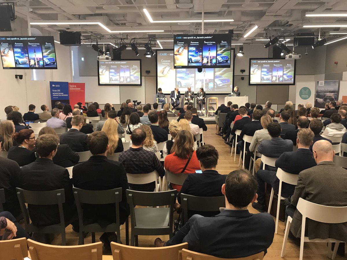 boguslawtobiasz's tweet photo. Digital Champions in Warsaw-4th Digital Business Leaders Forum for creative and crazy people !!!! #Alexa, RPA, AI and AR will reshape the world soon. Conference Powered by #ReThink. @grants4apps @HealthEugene @Zsu_Grants4Apps @yeysus @kfabijanczyk @chara9 @TheYossarian_22 https://t.co/ntcUd19iO6