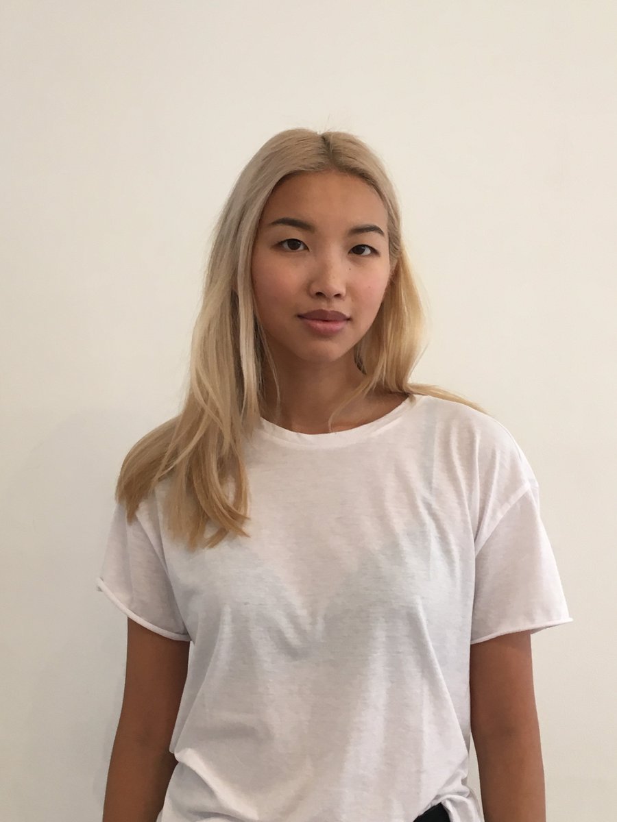 Zone_Models's tweet photo. Beautiful blonde bombshell! 💁🏼😍🔥 New polas of the lovely Lisa  #blondie #haironpoint #polaroids #zonemodels #zonegirl #newhurr  #hairgoals #LISA https://t.co/X5CjOt8rLC