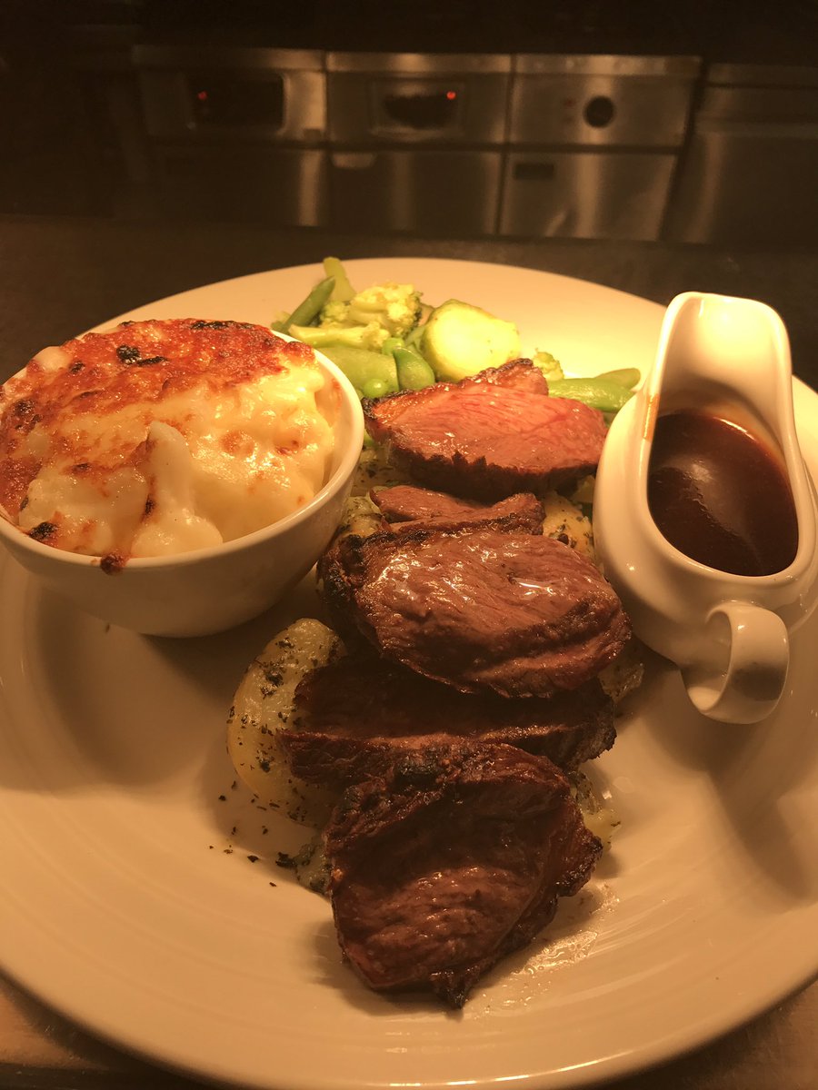 First festive meal leaves the kitchen. Looks so yummy <a href="/mattavery1968/">Matt Avery</a>