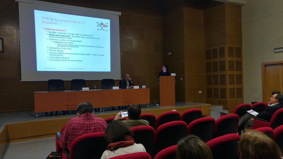 UniHuelva's tweet photo. Desde la @InfoUMA #SoniaOsorio presenta el #Proyecto #Gooberry @otriuhu https://t.co/S2UrGanhUG