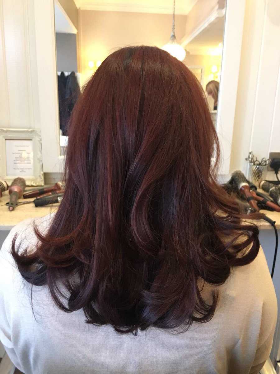 jofernslydgate's tweet photo. Our junior stylist is now taking appointments through out the whole of December. Cut and blow £20. 
-
If you would like to take us up on this offer call the salon on 01457 820348. #jofernslydgate #christmasoffer https://t.co/U5qI98weRF